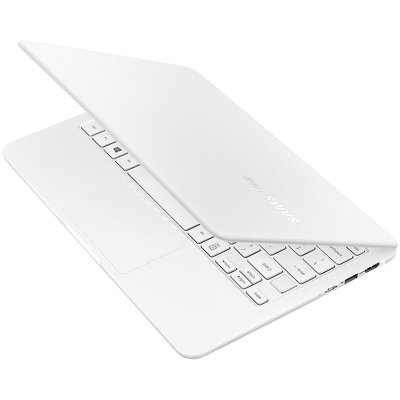 三星(SAMSUNG)星曜 900X3T系列 13.3英寸超极本笔记本电脑(i5-8250U 8G 256G )银色(900X3T-K04白色)