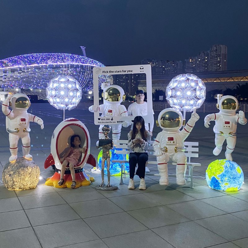 珠海会发光的玻璃钢雕塑厂家 国美