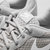 NIKE耐克男子 TANJUN网面透气舒适 运动鞋 经典黑白休闲鞋812654-010(浅灰色 45)第4张高清大图