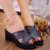 SUNTEK高跟坡跟水晶厚底妈妈凉拖鞋女夏季外穿中跟时尚塑料防滑韩版粗跟(39 618-1焦糖色)第2张高清大图