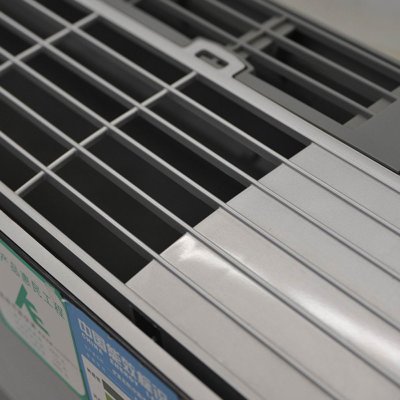 伊莱克斯（Electrolux）EAS35HBTN2A空调 1.5P 定频 冷暖 二级能效 壁挂式 空调 适用面积（约15-25㎡） 北欧设计 活性炭过滤网除甲醛 上出风不吹人