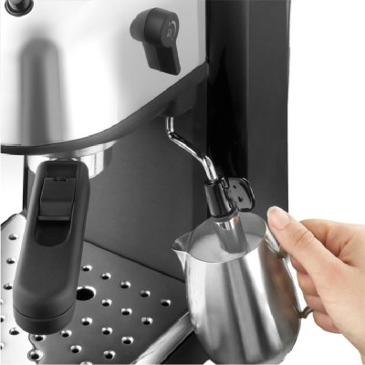 德龙（Delonghi）EC270 15泵压 咖啡机泵压式卡 布奇诺系统 意式浓缩半自动  家用商用 黑色