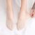 【俞兆林】 【5双装】女士船袜硅胶防滑隐形袜魔术短丝袜船袜防滑隐形袜魔术短丝袜 女魔术 JQNVW047(颜色随机 均码（32-40码）)第5张高清大图