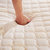囍人坊  高密度记忆棉床垫可折叠慢回弹记忆海绵1.2米1.51.8m床褥垫子B(月光白10厘米 180*200)第4张高清大图