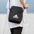 Adidas阿迪达斯男包女包 2022春季新款运动包时尚休闲包耐磨户外旅行单肩斜挎包H30336(黑色 MISC)第3张高清大图