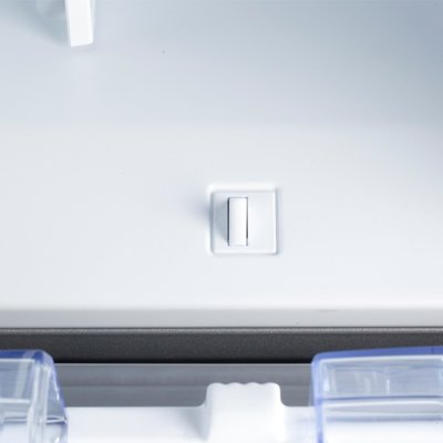 BEKO CNE30220GS冰箱 254升欧洲原装进口电脑温控彩晶面板 三门冰箱（银色）