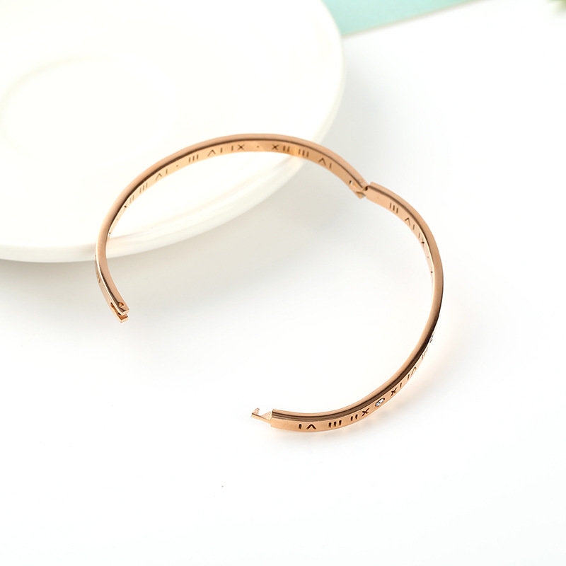 欧美时尚罗马数字镶钻搭扣手镯网红同款创意卡扣钛钢手环玫瑰金默认