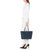 MICHAEL KORS迈克·科尔斯 深蓝色TOTE手袋 妈咪包购物袋女士单肩手提包(深蓝色)第5张高清大图