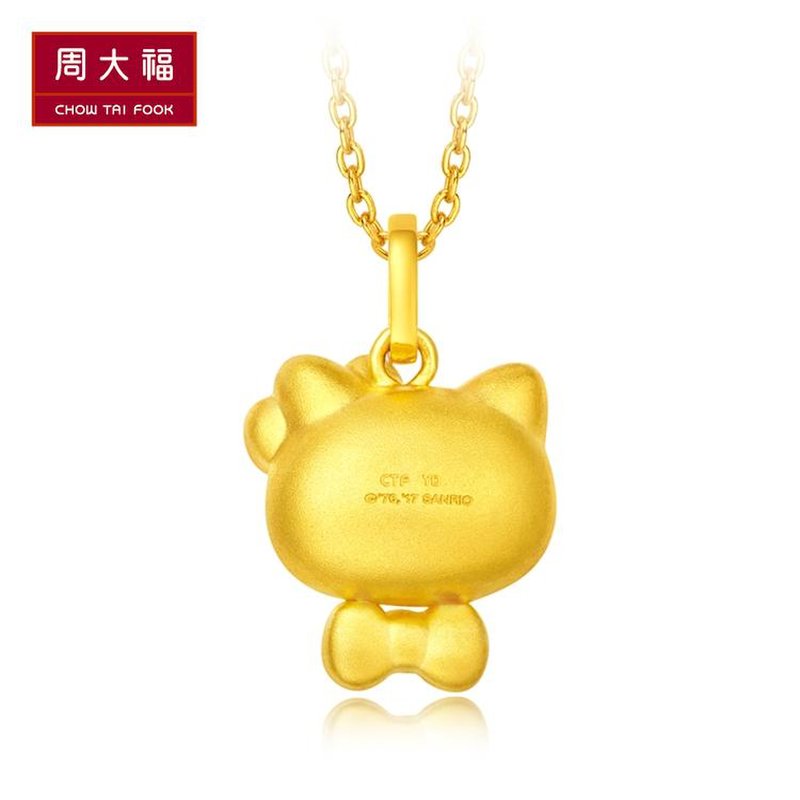 臻选「新品」周大福hello kitty凯蒂猫蝴蝶结足金黄金吊坠r19910