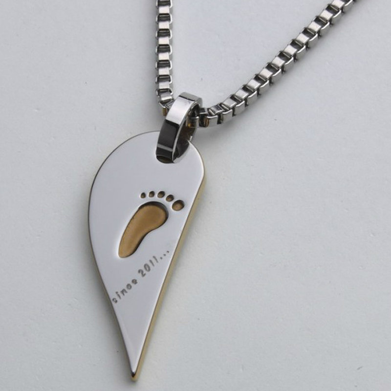 梦克拉mkela 钨金情侣吊坠 脚印