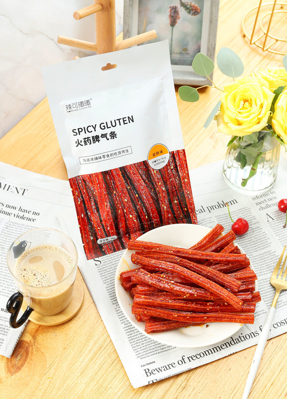 辣可曦曦网红辣条火爆脾气条仙人片九千丝香辣棒甜辣块财迷片包邮